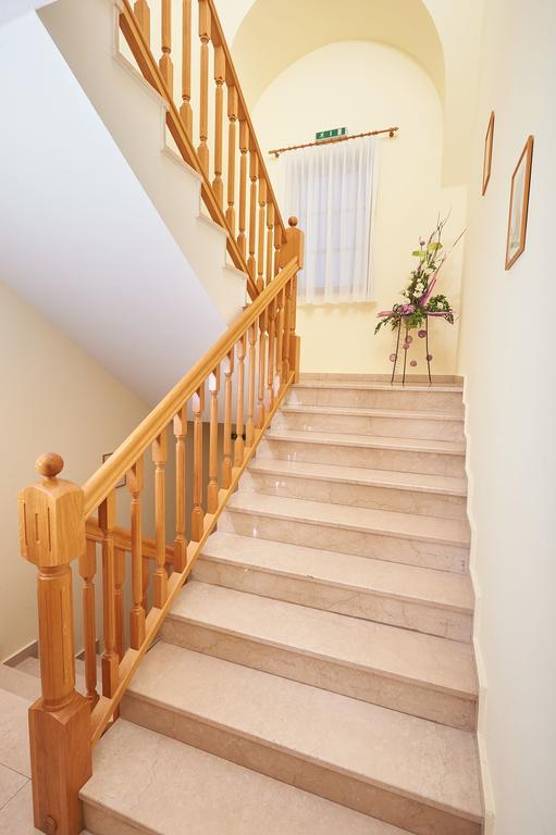 Sprinzl Guest house